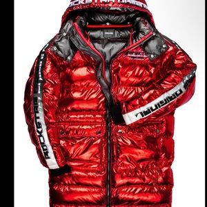 Hey I’m selling my 2XL rockstar jacket